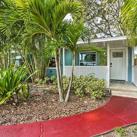 Indian Rocks Beach Retreat, Walk To Beaches!