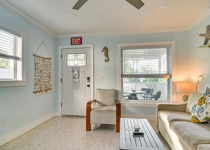 Indian Rocks Retreat, Walk To Gulf & Beaches * Clearwater Beach